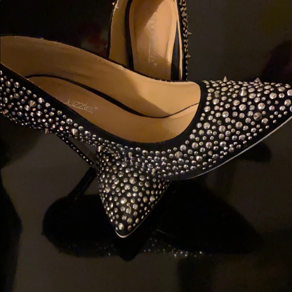 Shoes - Picture 4 of 4
